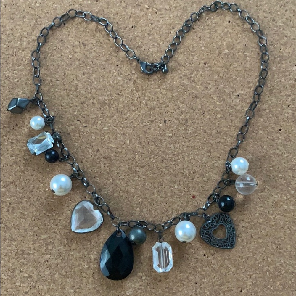 Heart pendant necklace